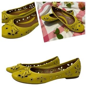 Sperry Yellow Flats Comfortable Loafers size 7